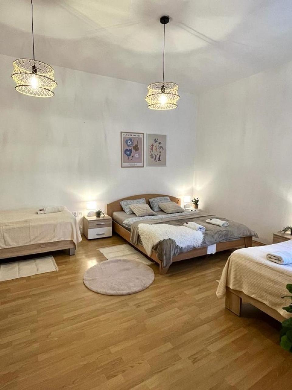 Apartment Olivia - Old Town Bratislava Exterior photo