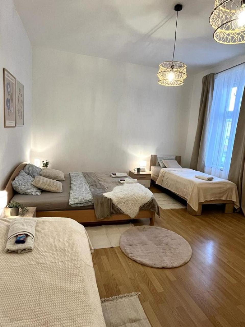 Apartment Olivia - Old Town Bratislava Exterior photo